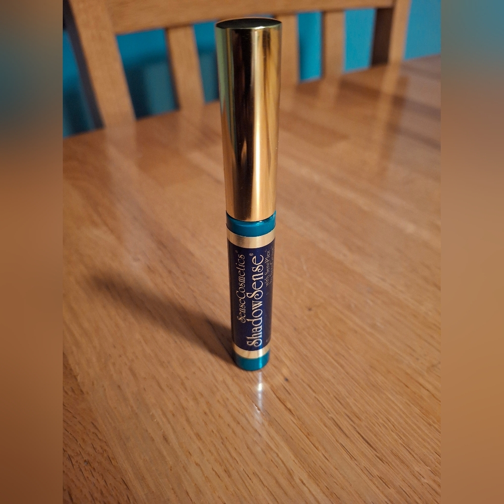 Limited Edition ShadowSense Long Lasting Eyeshadow Turquoise New & Sealed